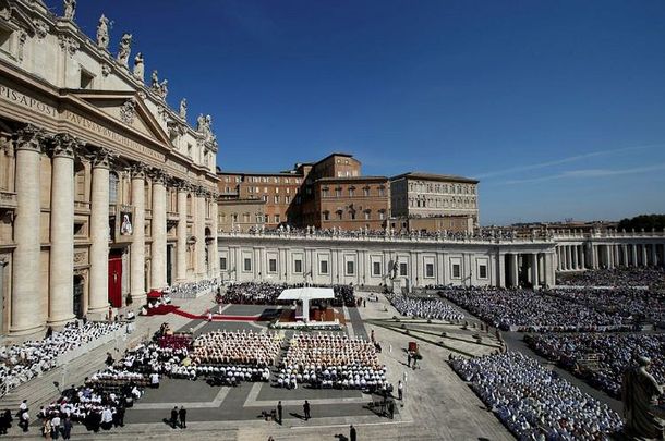 Una multitud acompañó la canonización de Madre Teresa