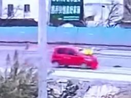 video: atropello a una mujer y la arrastro por 50 metros video: atropello a una mujer y la arrastro por 50 metros