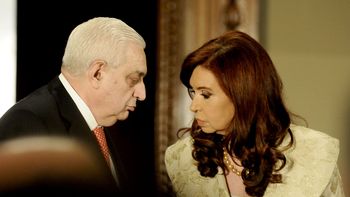 cristina sigue con reposo por laringitis y se posterga el acto en la bolsa cristina sigue con reposo por laringitis y se posterga el acto en la bolsa