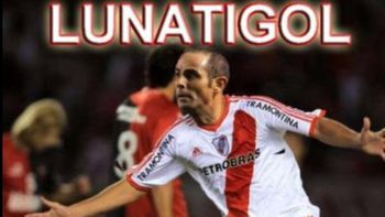 los hinchas de boca cargan a river por lunati los hinchas de boca cargan a river por lunati