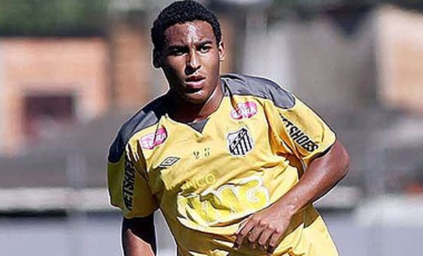 El hijo de Pelé, de 16 años, jugará en el Santos