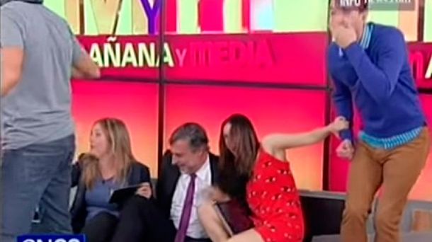 El divertido blooper en un noticiero en vivo