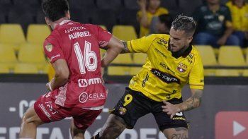 con un gol sobre la hora, argentinos vencio a barcelona sc por la ida de la fase 2 con un gol sobre la hora, argentinos vencio a barcelona sc por la ida de la fase 2