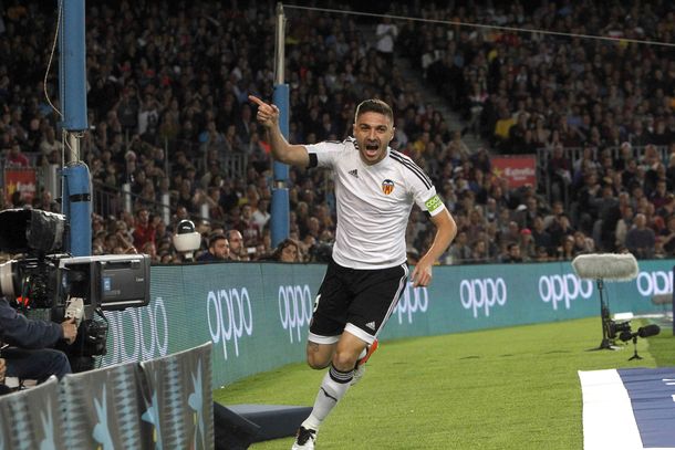 No levanta cabeza: Barcelona perdió ante Valencia y el Atlético lo alcanzó