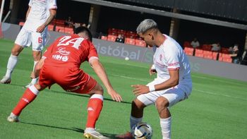 huracan le gana 1-0 a barracas y suena con la clasificacion huracan le gana 1-0 a barracas y suena con la clasificacion