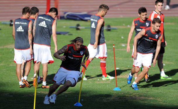 Ramón Díaz piensa en varios suplentes para jugar con el Pincha