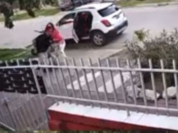 Horror en Chaco: motochorros arrastraron a una jubilada de 74 años para robarle la cartera