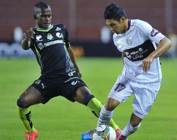 Lanús se quedó con un triunfo agónico ante Santos Laguna