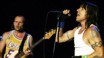 red hot chili peppers, nuevo video y look red hot chili peppers, nuevo video y look