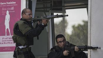 asi simularon un atentado terrorista en rio de janeiro asi simularon un atentado terrorista en rio de janeiro
