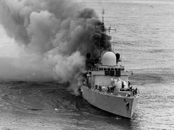 A 40 años de Malvinas: así fue el minuto a minuto del ataque al destructor Sheffield