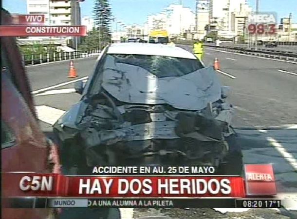 Choque en la Autopista 25 de Mayo: hay dos heridos, uno es un policía federal