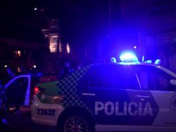 Detectan dos policías en una fiesta clandestina en Mar del Plata: uno estaba borracho