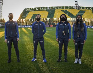 Histórico: cuaterna arbitral femenina en Defensa y Justicia contra Independiente del Valle