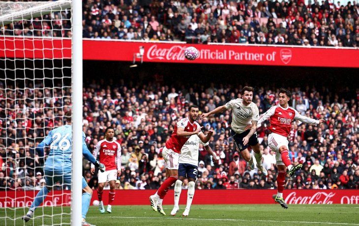 Doblete de Zubimendi para la goleada del Arsenal al Nottingham Forest 