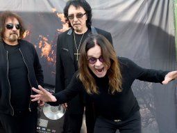 dolor mundial: murio el cantante ozzy osbourne a los 76 anos dolor mundial: murio el cantante ozzy osbourne a los 76 anos