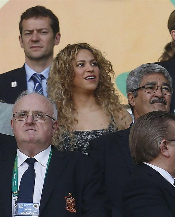 ¡Una cábala de lujo! Shakira alentó a Piqué desde la tribuna