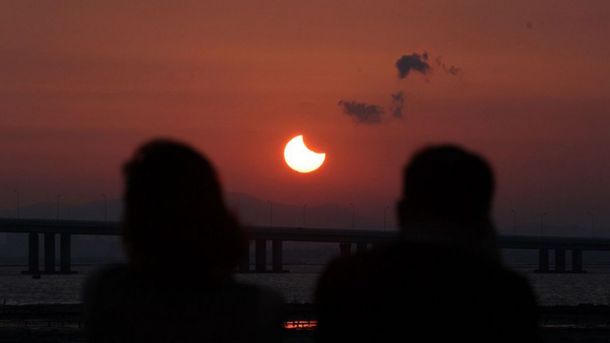 ¿Dónde y a qué hora podrá verse el eclipse solar de este jueves?