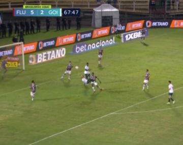 El golazo de Julián Palacios en la derrota de Goiás ante Fluminense