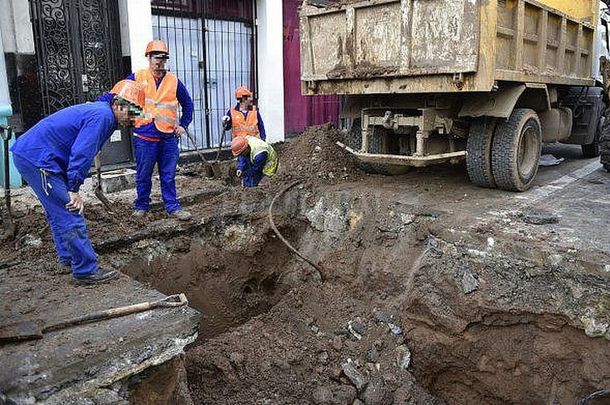 Rosario: obreros hallaron un feto en una excavaci&oacute;n