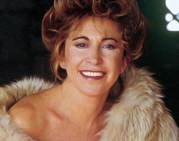 María Julia Alsogaray con el tapado de piel.