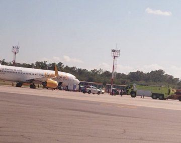 Avión de Flybondi aterrizó de emergencia en Ezeiza