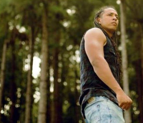 Un cantante de reggaetón murió ahogado mientras filmaba un video: Se hundió tres veces