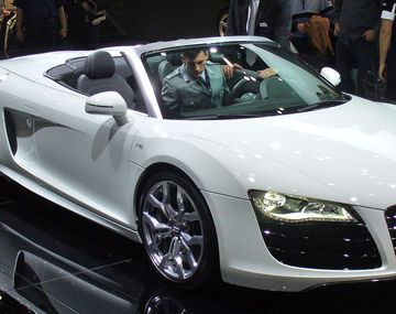 La alemana Audi lanza la publicidad más rápida del mundo