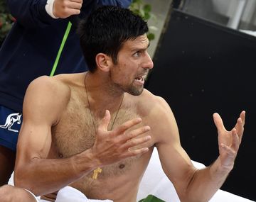 Día de furia: la fuerte discusión de Djokovic con un árbitro argentino