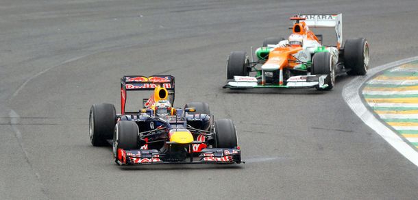 Vettel se coronó tricampeón en una definición vibrante