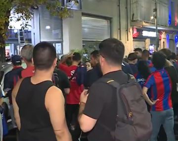 Hinchas de San Lorenzo piden la renuncia de Moretti y el llamado a elecciones