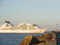 En Uruguay esperan una temporada de cruceros todavía mejor que la de 2022/2023, que fue récord. En Uruguay esperan una temporada de cruceros todavía mejor que la de 2022/2023, que fue récord.