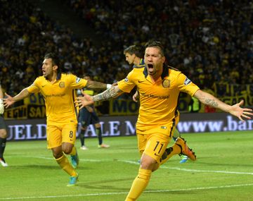 José Luis Fernández anotó el primer gol de Rosario Central ante Boca por Copa Argentina