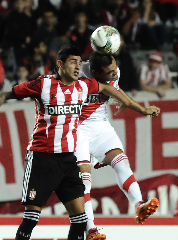 Y ni siquiera cobraron penal: Román Martínez, un mes afuera por lesión