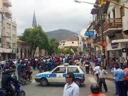 ofrecen una suba del 50% a los policias saltenos ofrecen una suba del 50% a los policias saltenos