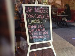 escrachan a un bar porteno que colgo un cartel sexista escrachan a un bar porteno que colgo un cartel sexista