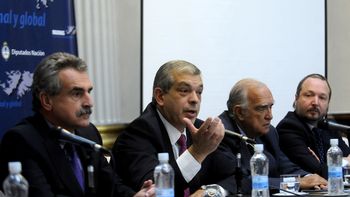 quienes no estan en las listas del fpv, estan en contra quienes no estan en las listas del fpv, estan en contra