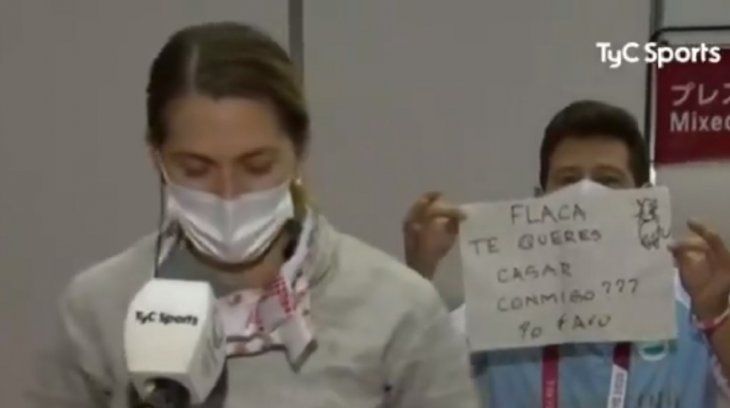¿Flaca, te querés casar conmigo?: la propuesta de matrimonio en vivo a una esgrimista argentina