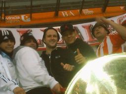 polemico: marcos rojo, en el paravalancha de estudiantes de la plata polemico: marcos rojo, en el paravalancha de estudiantes de la plata