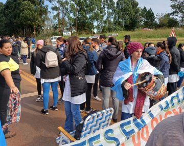 Tensión en Misiones: médicos y docentes se suman a la protesta policial