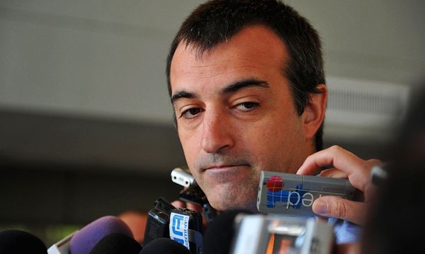 Citaron a un ministro del gobierno porteño por el polémico 0800