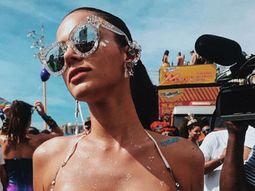 el sensual disfraz de la novia de neymar para el carnaval de brasil el sensual disfraz de la novia de neymar para el carnaval de brasil