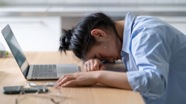 Los trabajos que destruyen la felicidad según Harvard.