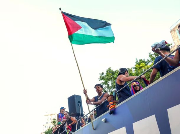 El festejo de Lamine Yamal con la bandera de Palestina abrió una fuerte polémica en Barcelona
