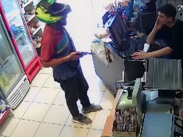 Córdoba: intentó asaltar un kiosco pero se arrepintió tras hablar con la víctima