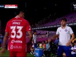 debut amargo para enzo perez en argentinos: su reaccion al ser reemplazado debut amargo para enzo perez en argentinos: su reaccion al ser reemplazado