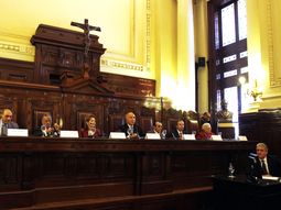 la corte suprema convoco a capitanich por el poder judicial la corte suprema convoco a capitanich por el poder judicial