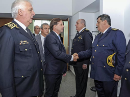 Lacalle Pou ordenó el cese de la cúpula de la Policía Nacional de Uruguay. Lacalle Pou ordenó el cese de la cúpula de la Policía Nacional de Uruguay.