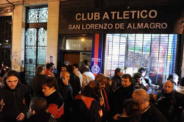 Después de un día de furia, en San Lorenzo esperan por la fecha de las elecciones