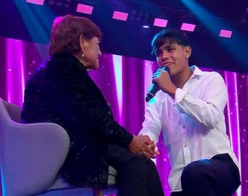 Un joven emocionó a Guido con una canción para su abuela y se llevó una fortuna